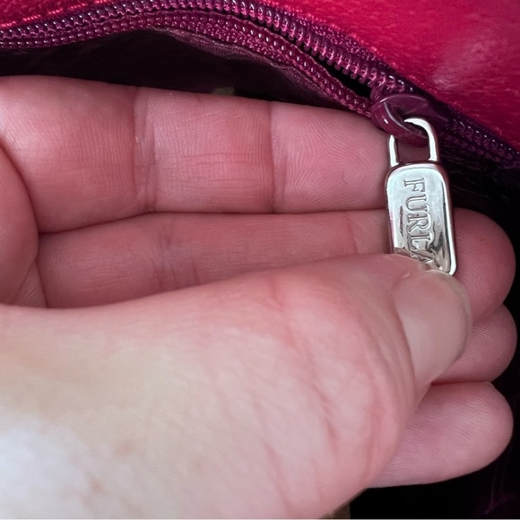 Furla Vintage Red Shoulder Bag - Picture 7 of 15